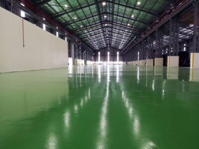 Dayanıklı ve Pürüzsüz Epoksi Self Leveling Zemin Uygulaması Görkem Trafik
