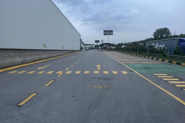 Profesyonel Fabrika ve Dış Saha Çizgisi Uygulaması TSE Standartları - Görkem Trafik