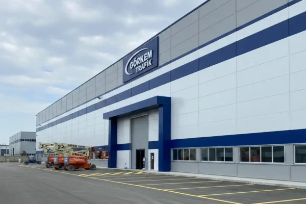 Hızlı ve Dayanıklı Fabrika Boyama Uygulamaları Görkem Trafik